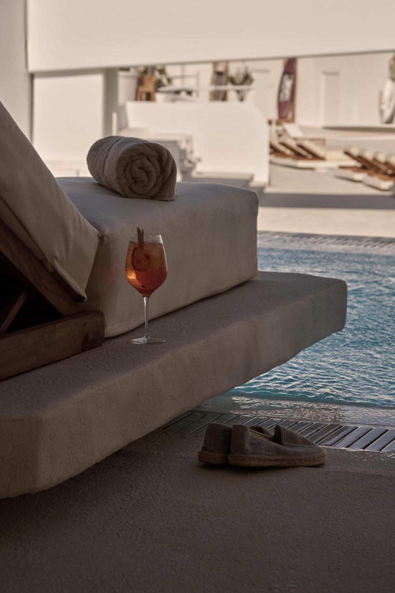 Yi Hotel Mykonos Elia  Exterior photo